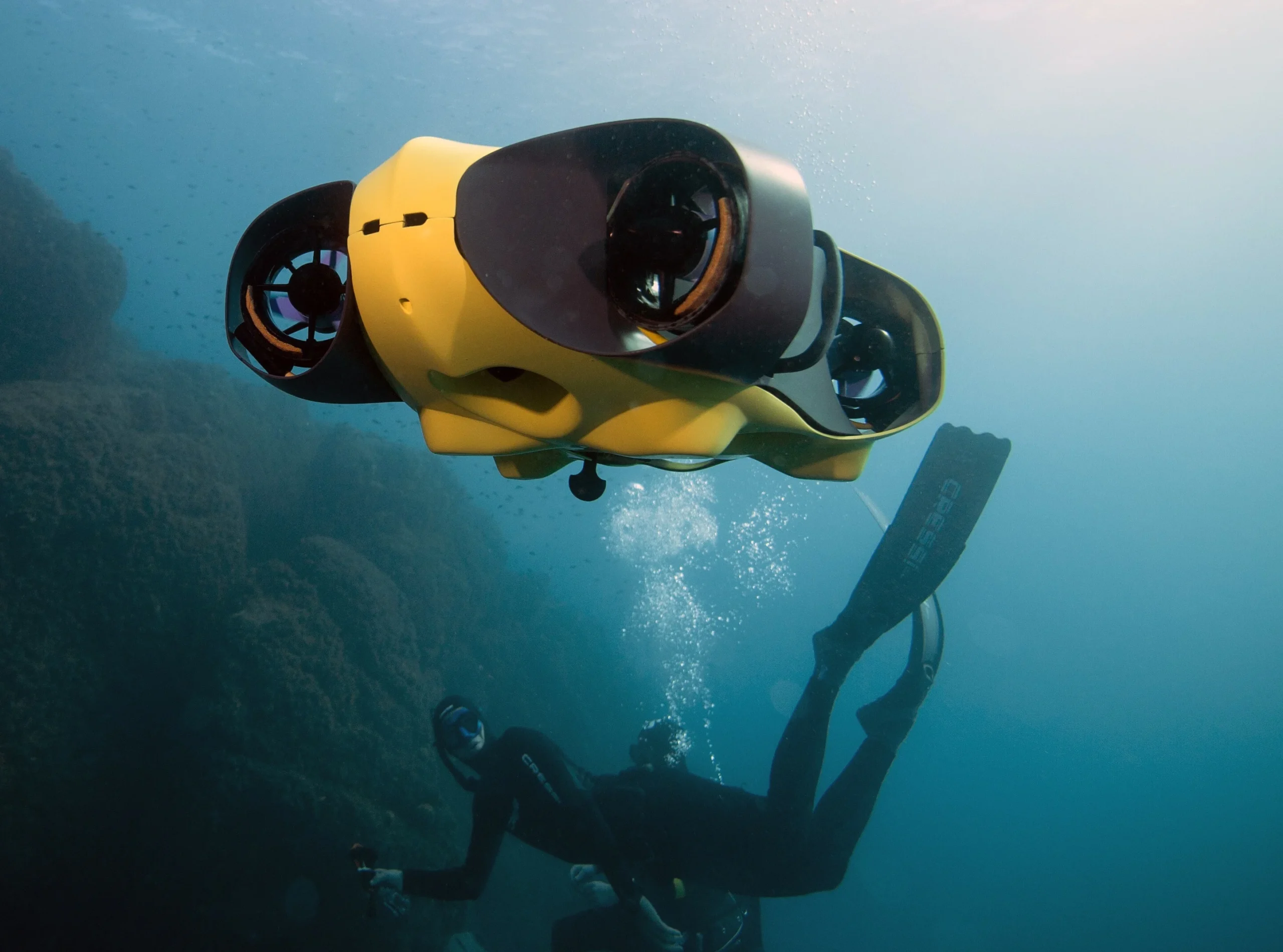 Surface and Underwater drones : Features, Application, Advantages, Disadvantages